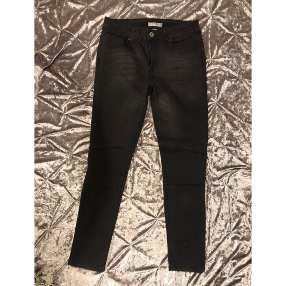 NWT Black Skinny Jeans
